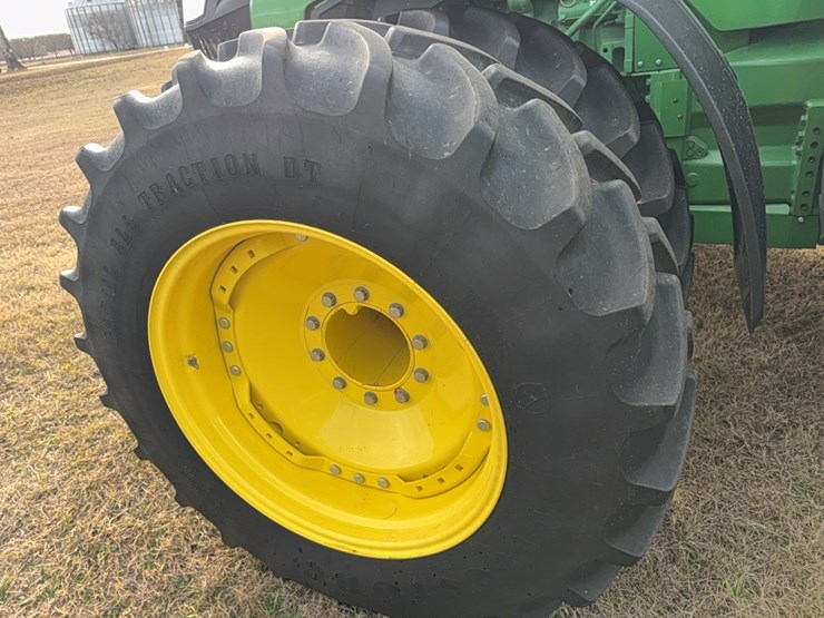 2022-john-deere-8r-410-image-27