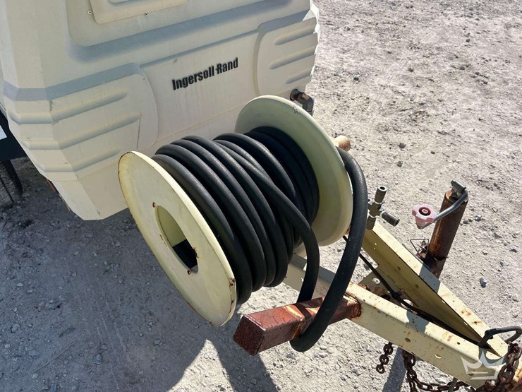 2007-ingersoll-rand-p185-image-12