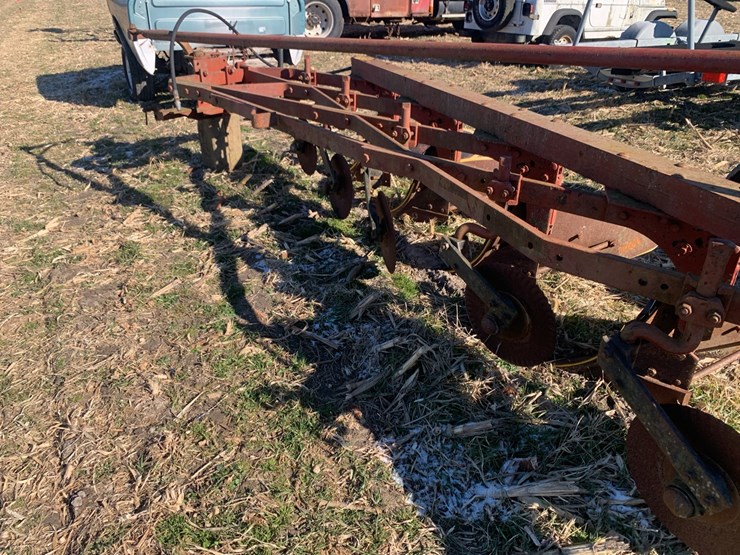 international-560-image-6