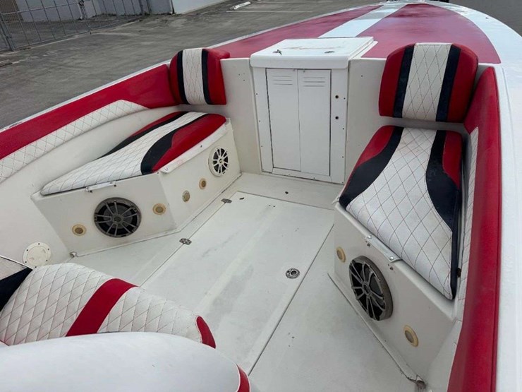 2007-avanti-36-boat-with-tri-axle-boat-trailer-image-13