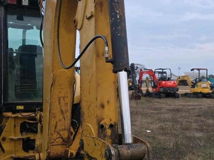 caterpillar-430e-image-9