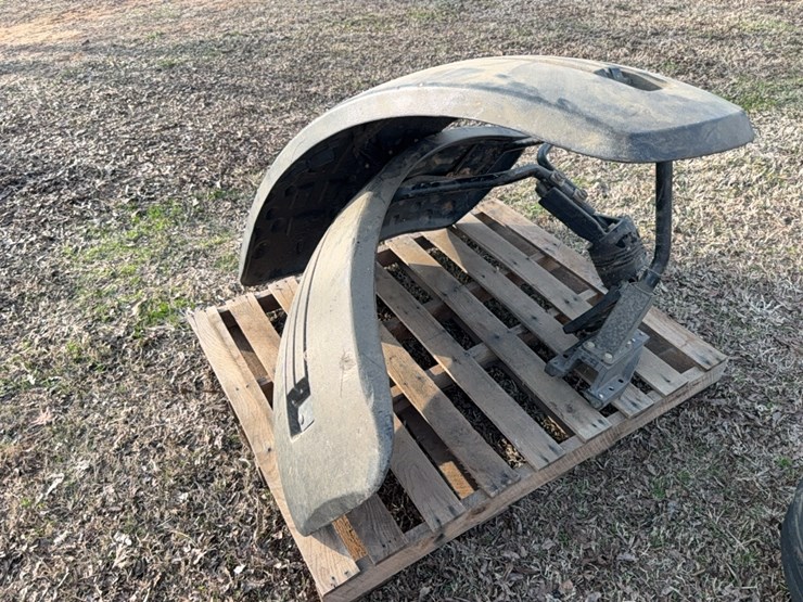 2--john-deere-fenders-(non-matching-both-different)-image-13