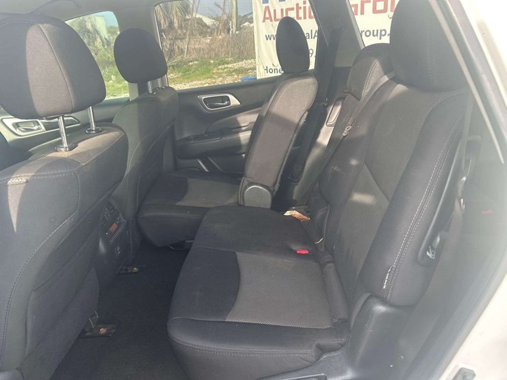 2018-nissan-pathfinder-image-11