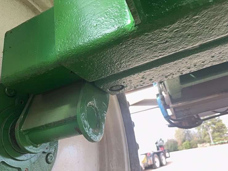 newton-crouch-spreader-cart-image-39