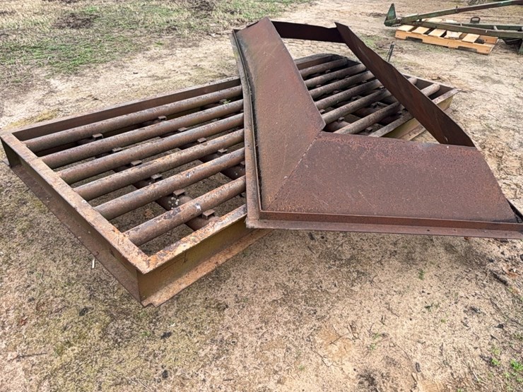 dump-pit-cover-and-top-of-funnel-image-16