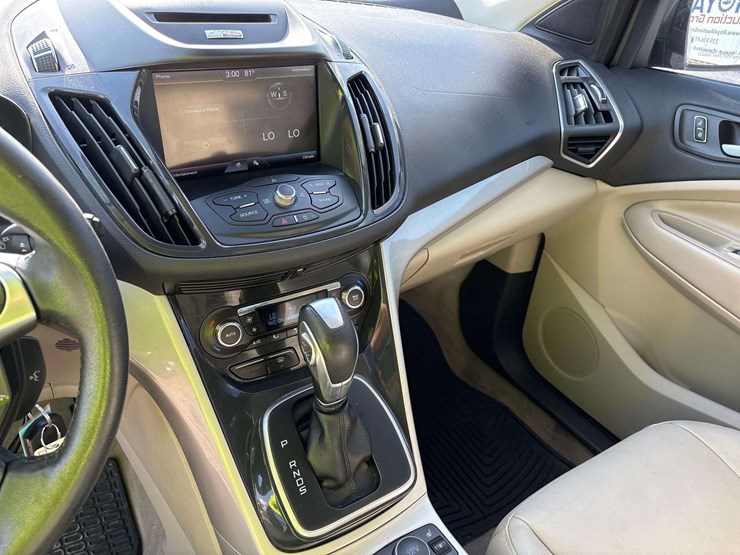 2013-ford-escape-image-14