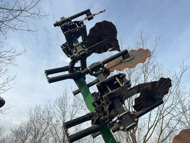 unverferth-ripper-stripper-image-30