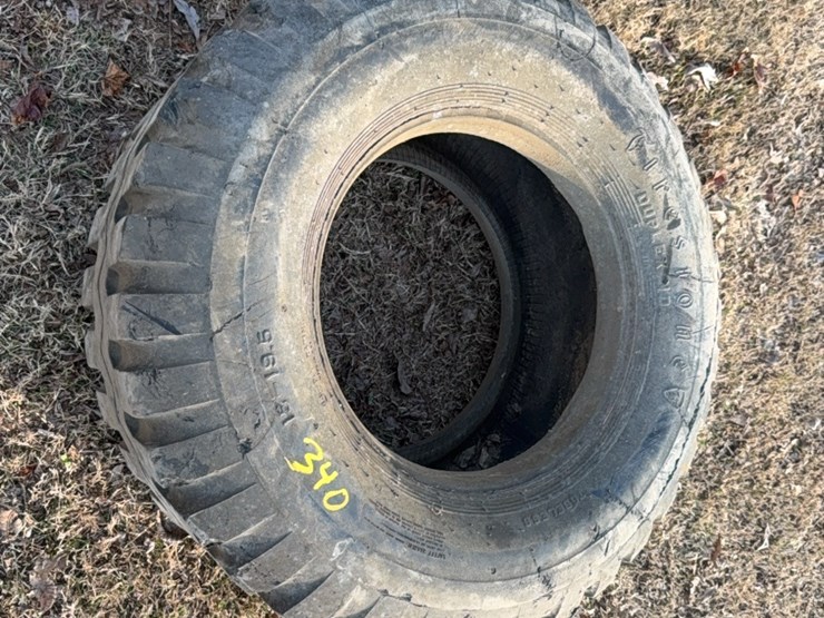 firestone-duplex-15–19.5-tire-image-1