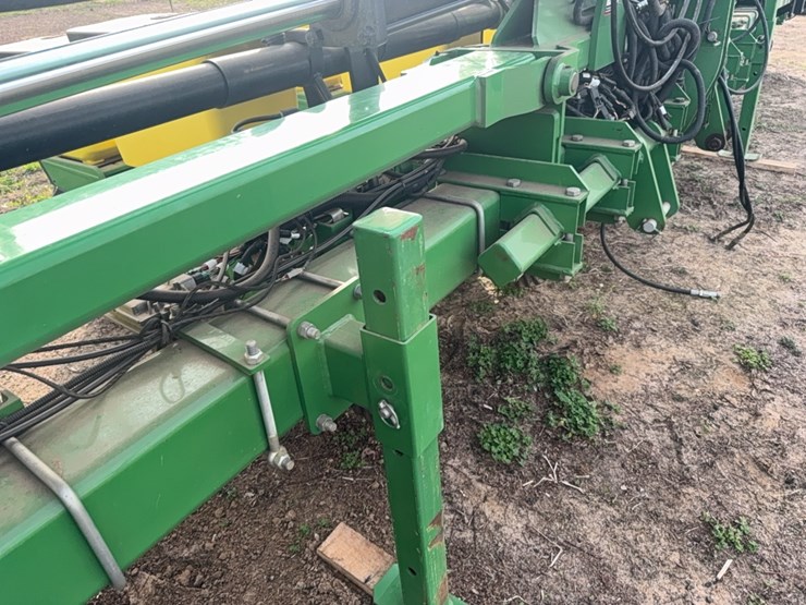 john-deere-1725-image-22