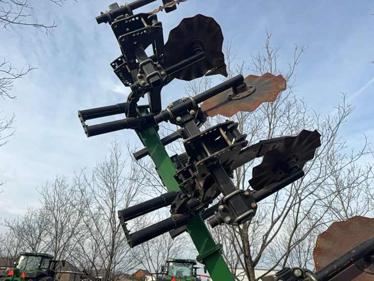 unverferth-ripper-stripper-image-31