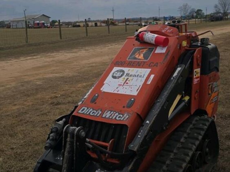 2018-ditch-witch-sk800-image-7