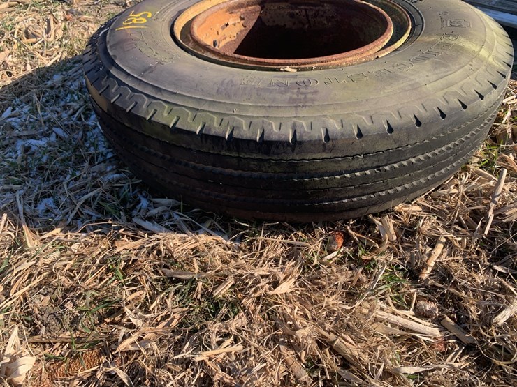 rim-and-tire-image-2