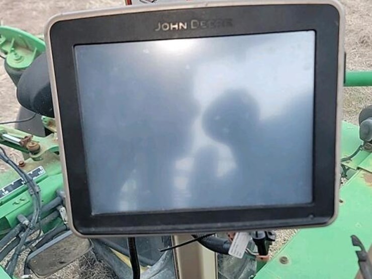 john-deere-4720-image-25