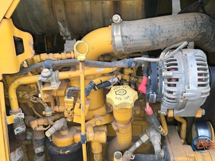 2016-deere-550k-image-10