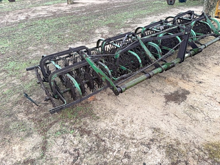 john-deere-3pt.-4-section-rolling-pecker-hoe-approximately-12-ft.-image-4