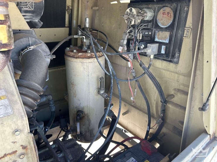 2007-ingersoll-rand-p185-image-10