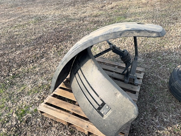 2--john-deere-fenders-(non-matching-both-different)-image-11