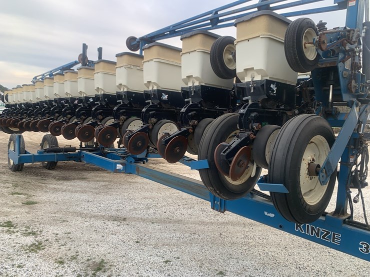 kinze-3600-image-4