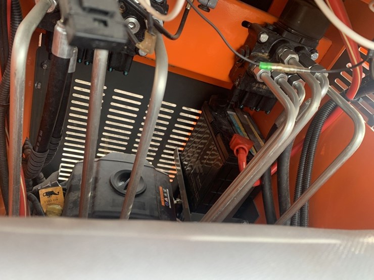 unused-hurricane-stand-on-compact-track-loader,-image-8