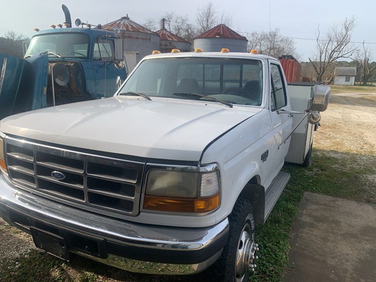 1995-ford-f350-xlt-image-1