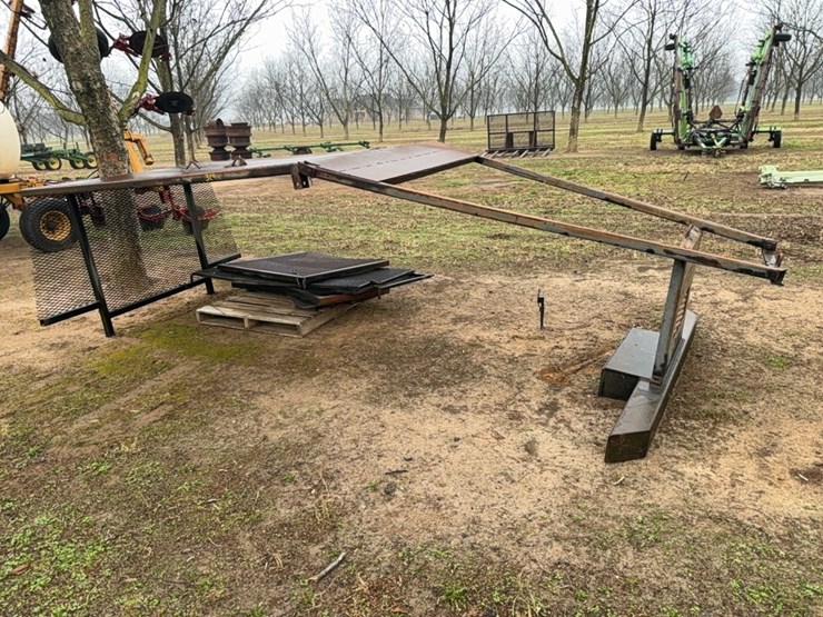 gt-metal-works-tractor-cage-image-5