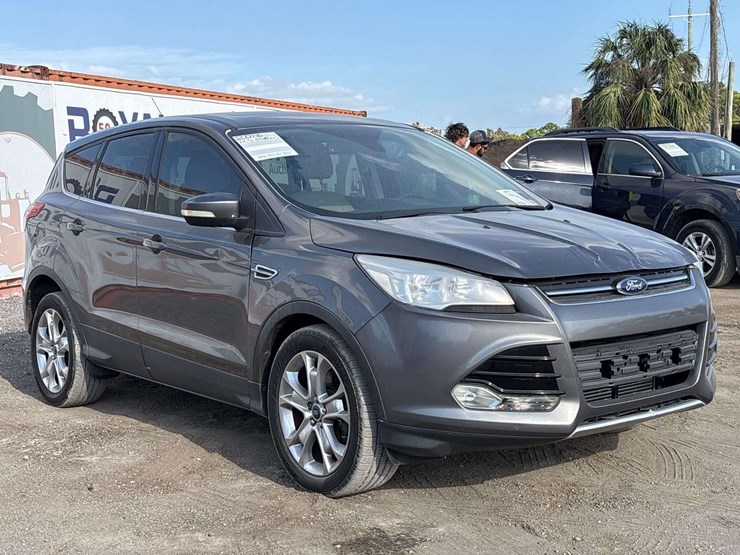 2013-ford-escape-image-2