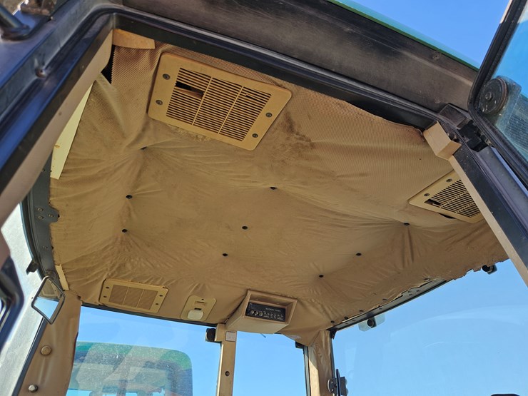 1996-john-deere-6400-image-16