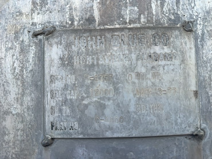 john-blue-12,000-gallon-aluminum-upright-tank-image-13