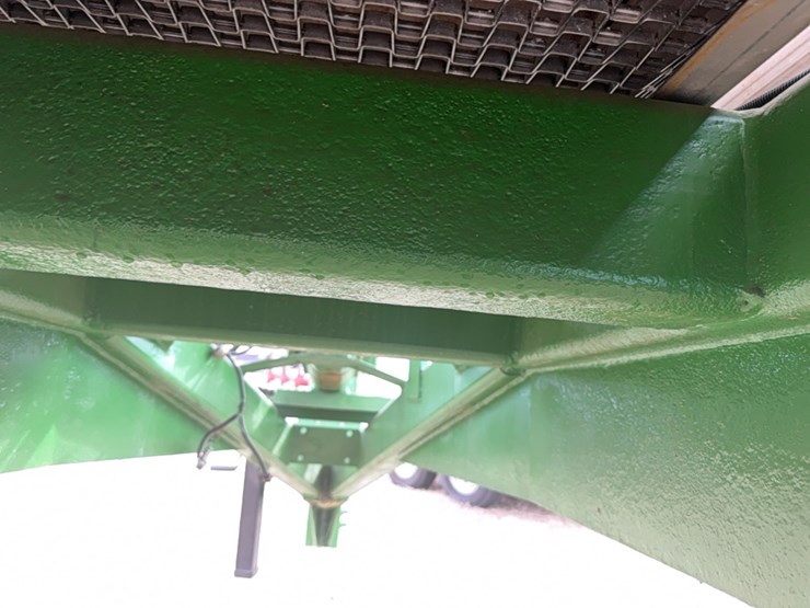 newton-crouch-spreader-cart-image-44