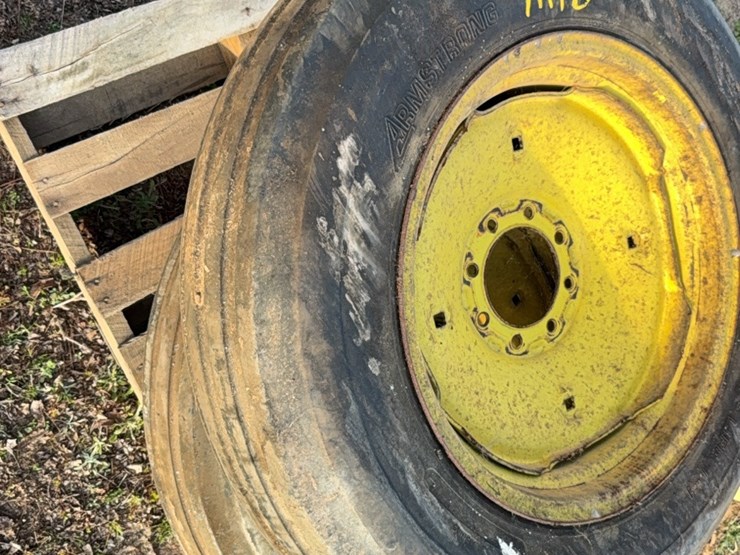 2--9.00–2-4sl-tires-on-rims-image-8