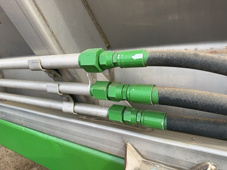 newton-crouch-spreader-cart-image-50