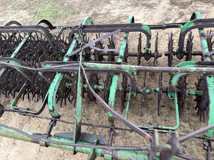 john-deere-3pt.-4-section-rolling-pecker-hoe-approximately-12-ft.-image-23