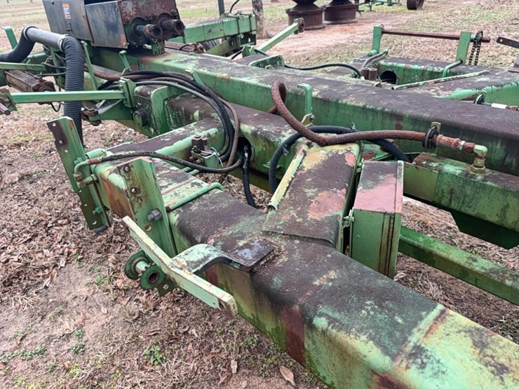 john-deere-7300-image-13
