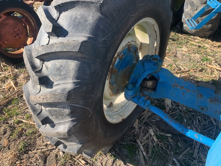 ford-tractor-image-13