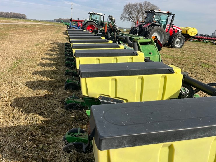 john-deere-36-image-16