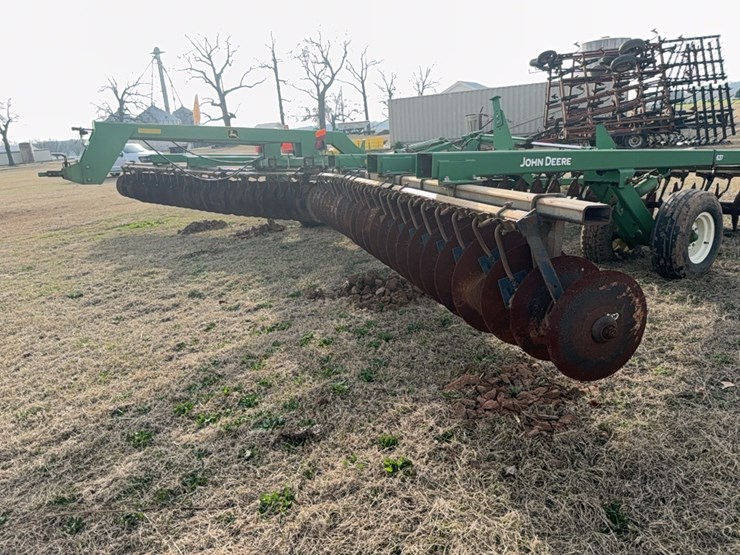 john-deere-637-image-41