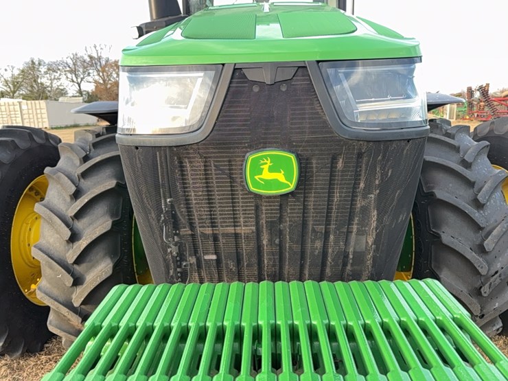 2022-john-deere-8r-410-image-21