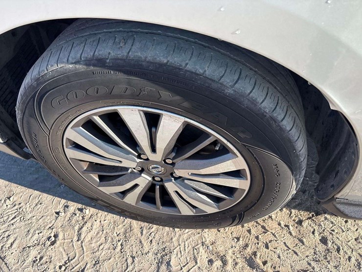 2017-nissan-pathfinder-image-29