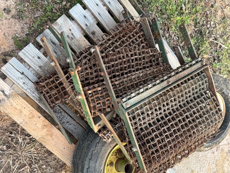 drag-chains-for-strip-till-and-tires-image-15