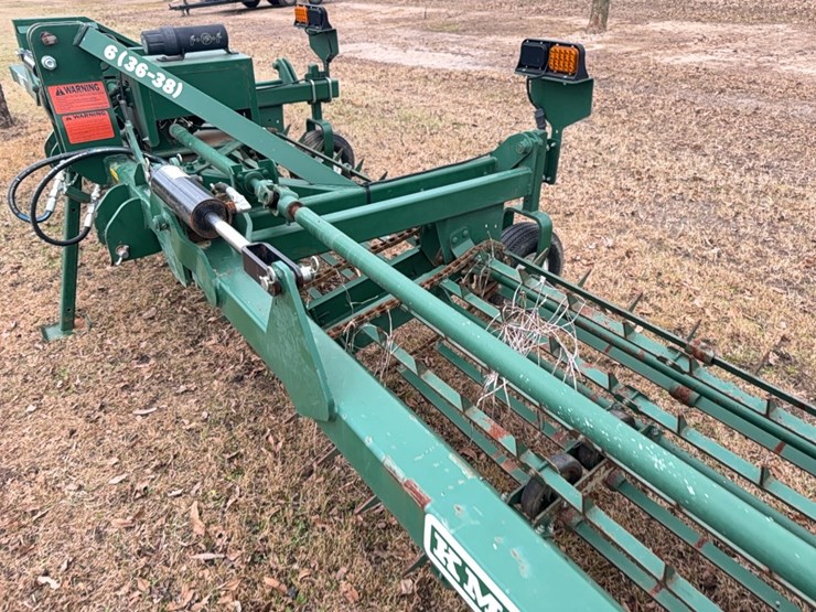 kmc-peanut-lifter/fluffer-6-row-for-36”-&-38”-rows-image-30