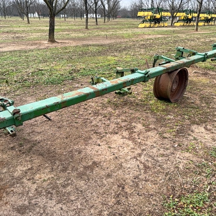 John Deere cultivator with no three-point hitch with four cultivator units