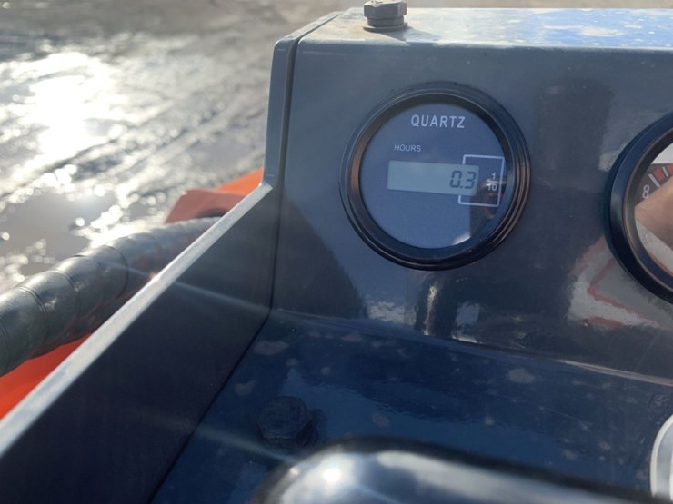 unused-hurricane-stand-on-compact-track-loader,-image-5