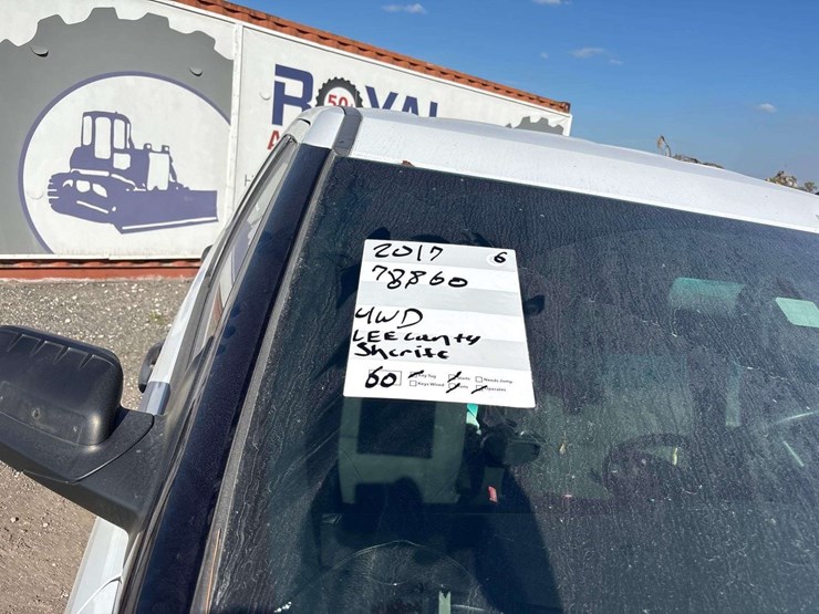 2017-ford-explorer-image-26