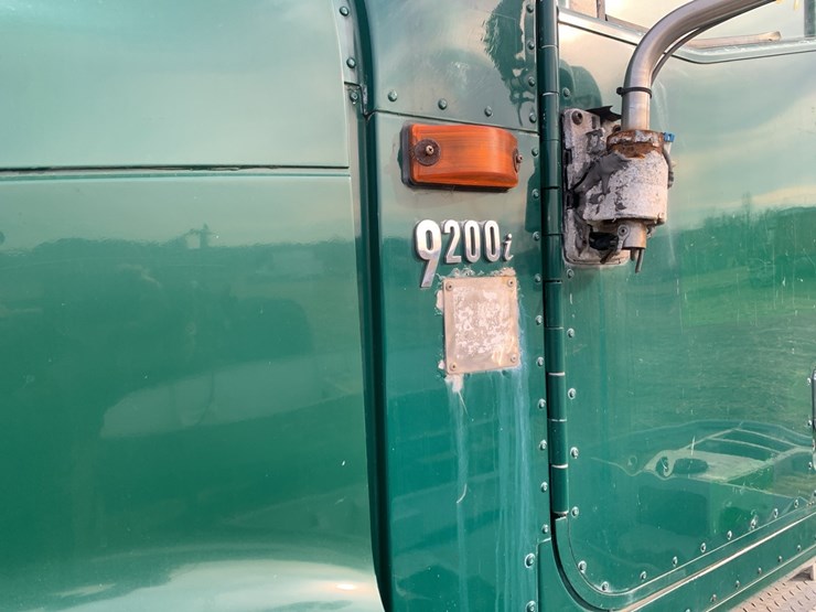 international-9200-image-19