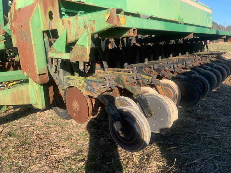 folding-grain-drill-image-4