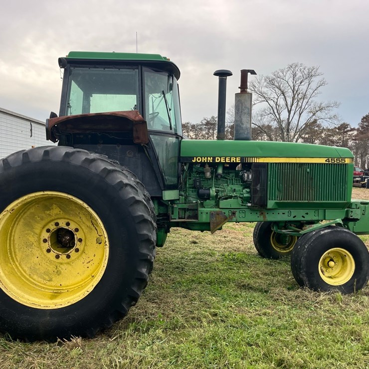 JOHN DEERE 4555