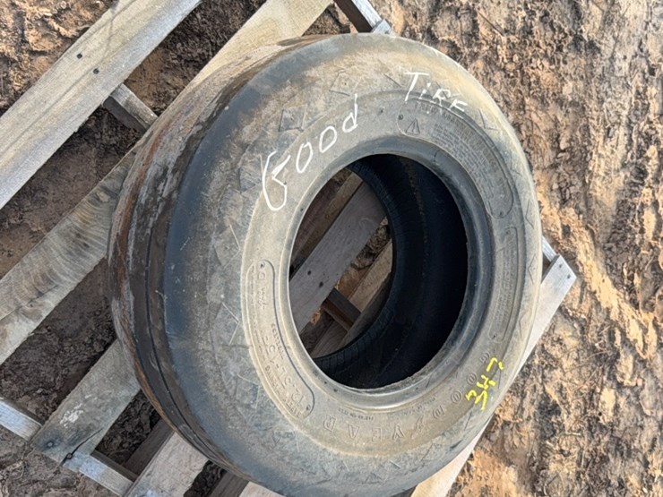 12.5-l-–-15-fi-tire-image-15