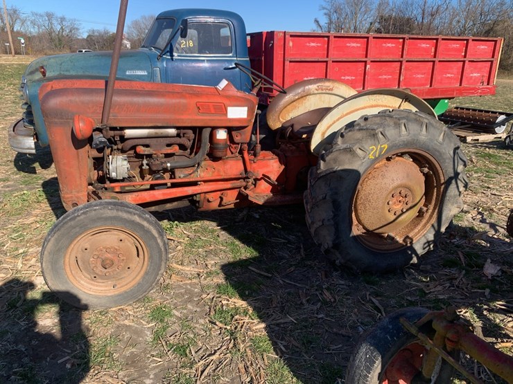 ford-601-workmaster-image-1