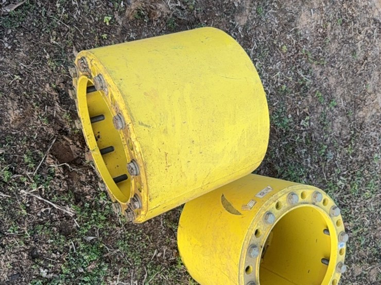 unverferth-12-bolt-front-wheel-spacers-￼-measuring-approximately-16-inches-outside-the-outside-image-7