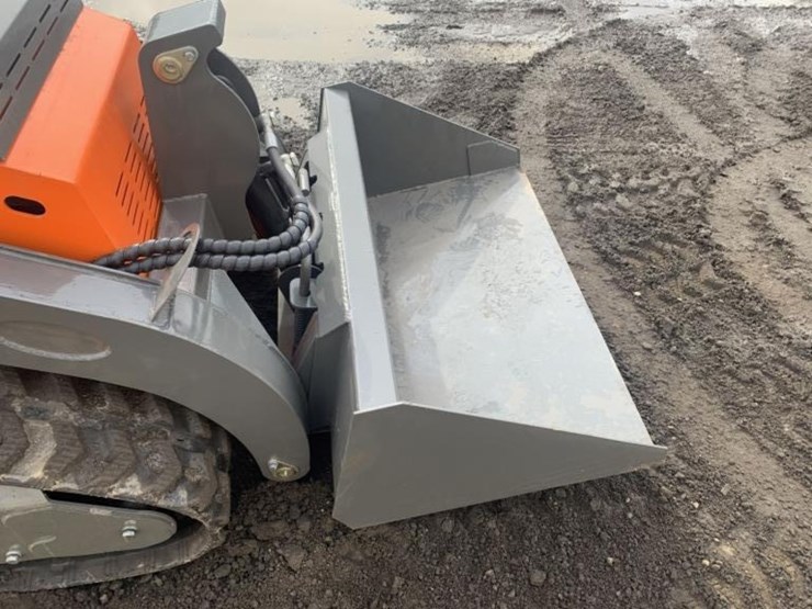 unused-hurricane-stand-on-compact-track-loader,-image-10